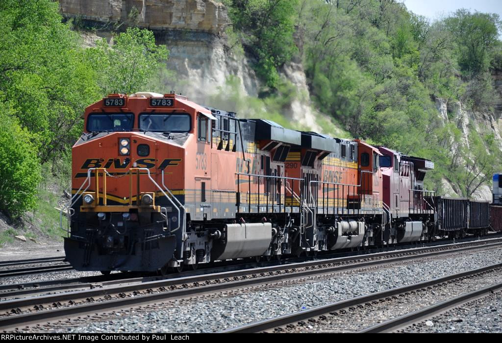 Westbound manifest rolls through Division